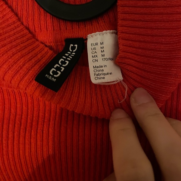 H&M Red Ribbed Crop Top - Picture 3 of 3